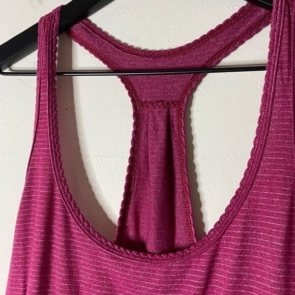 Lululemon 105 F Singlet in Heathered Bumble Berry - Picture 6 of 9